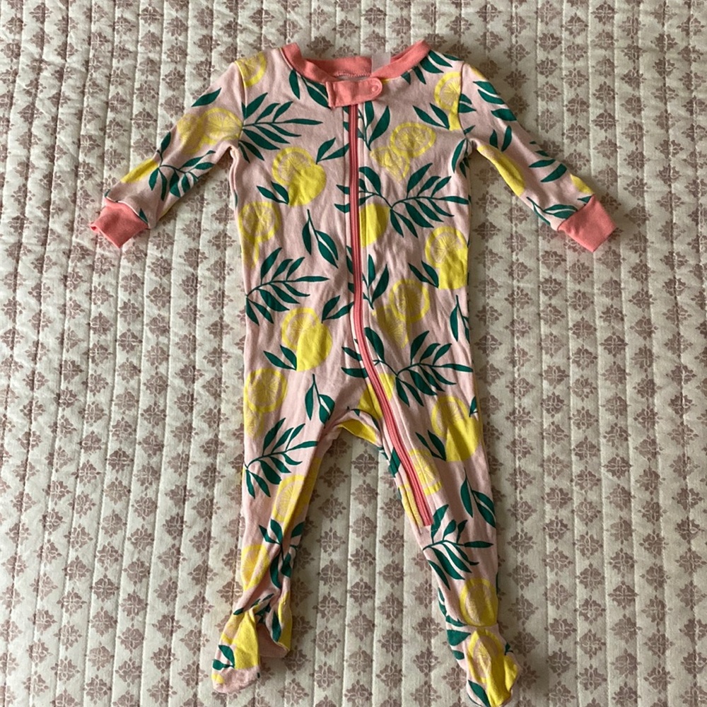 Tucker & Tate Lemon Footie Onesie (3 to 6 months)
